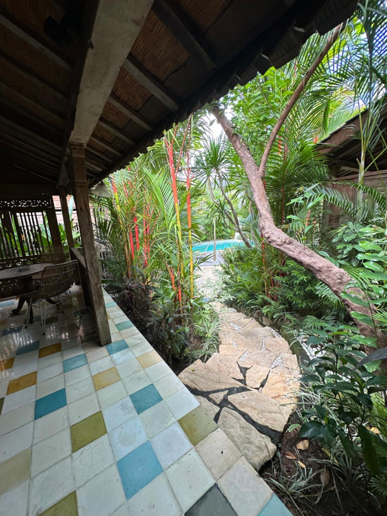 Umakayu Joglo Villa Canggu - Boutique Hotel Exterior photo