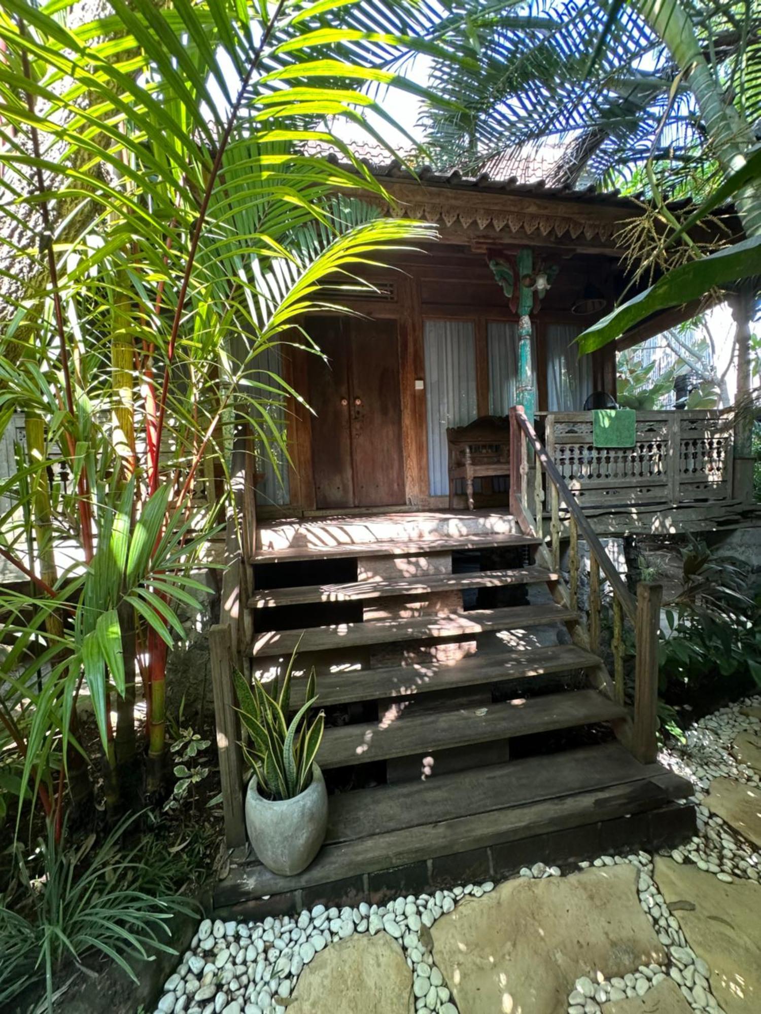 Umakayu Joglo Villa Canggu - Boutique Hotel Exterior photo